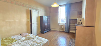 Maison - 200 m² - 9 pièces