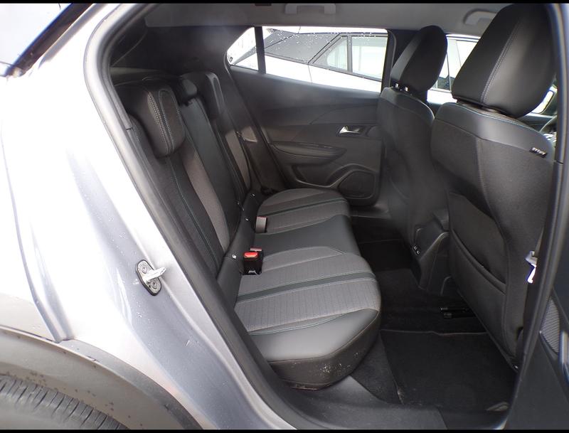 Peugeot 2008 Bhdi 130 Allure Eat8
