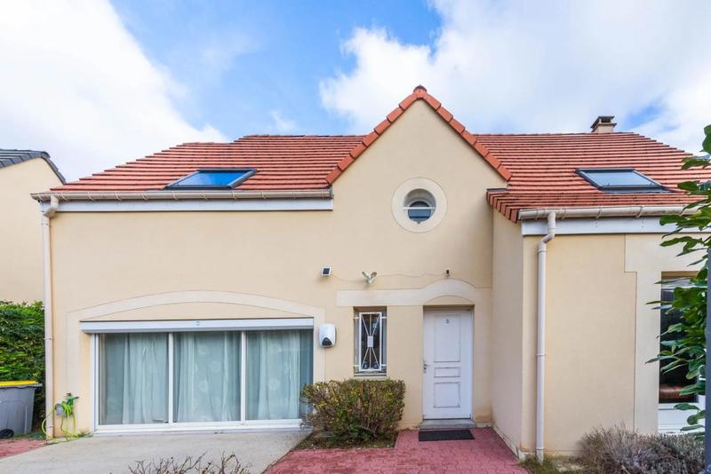 Maison - 152 m² - 7 pièces