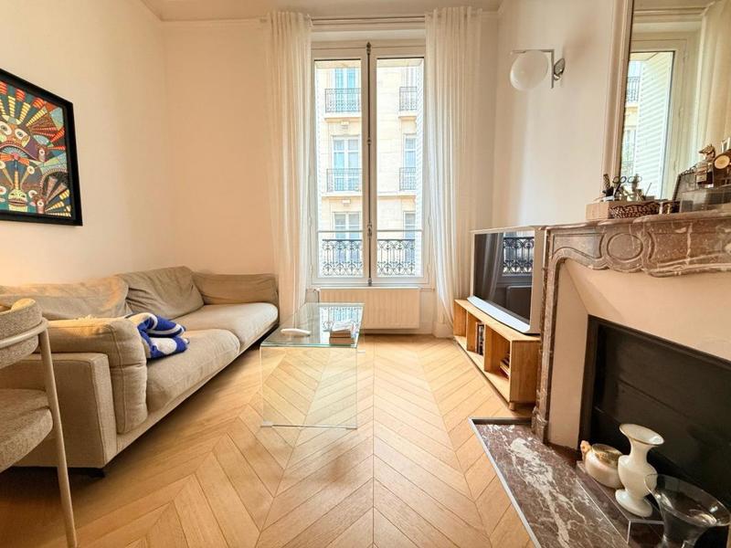 Appartement bourgeois - 32 m² - 2 pièces