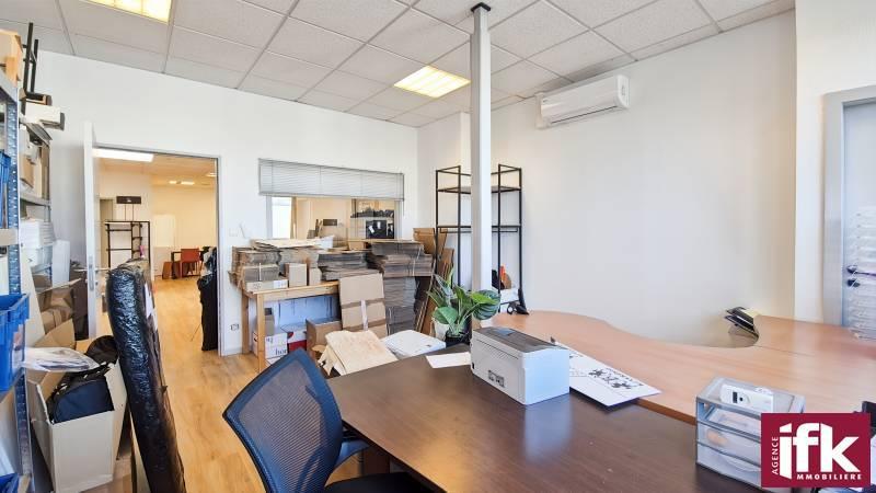 Local commercial - 192 m² - 6 pièces