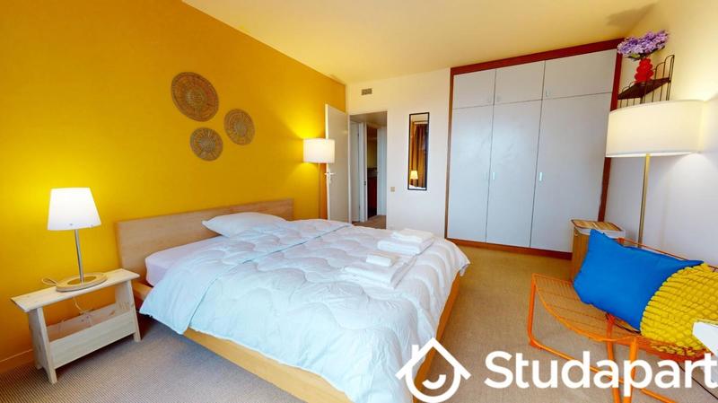 Chambre - 13 m² - 1 pièce