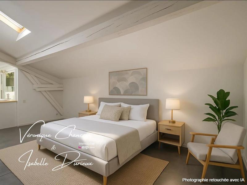 Loft - 181 m² - 5 pièces