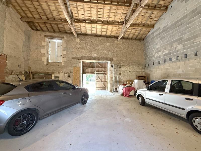 Maison - 247 m² - 8 pièces