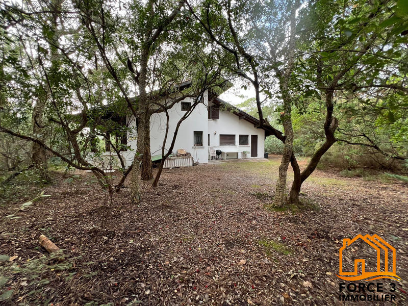 Maison - 130 m² - 8 pièces