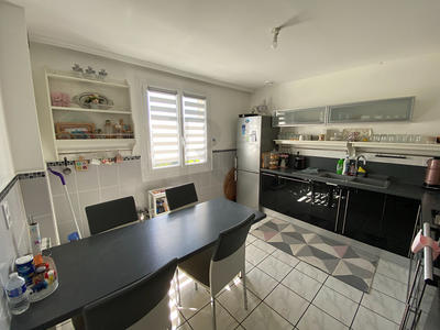 Maison - 138 m² - 6 pièces