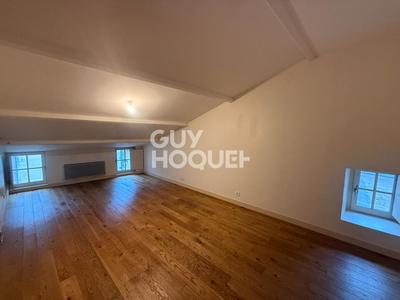 Appartement - 100 m² - 4 pièces