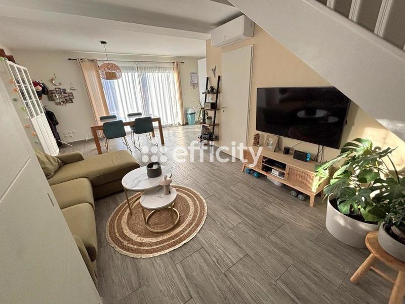 Villa - 90 m² - 5 pièces