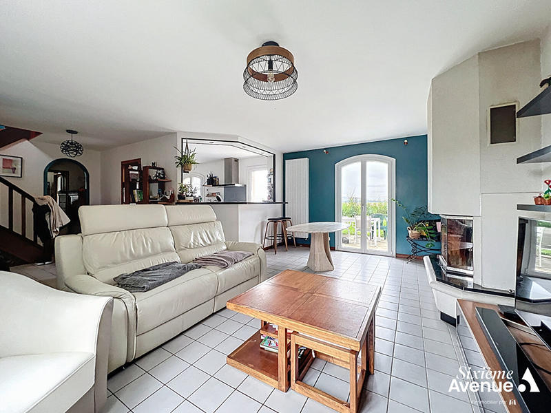 Maison - 120 m² - 5 pièces