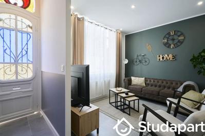 Chambre - 10 m² - 1 pièce