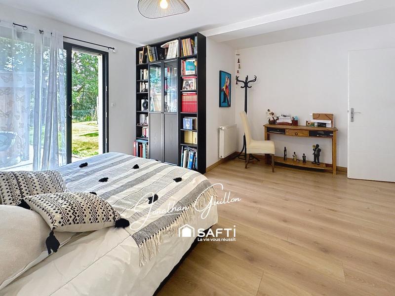 Maison - 181 m² - 7 pièces