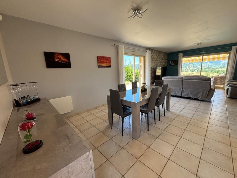 Maison - 124 m² - 5 pièces