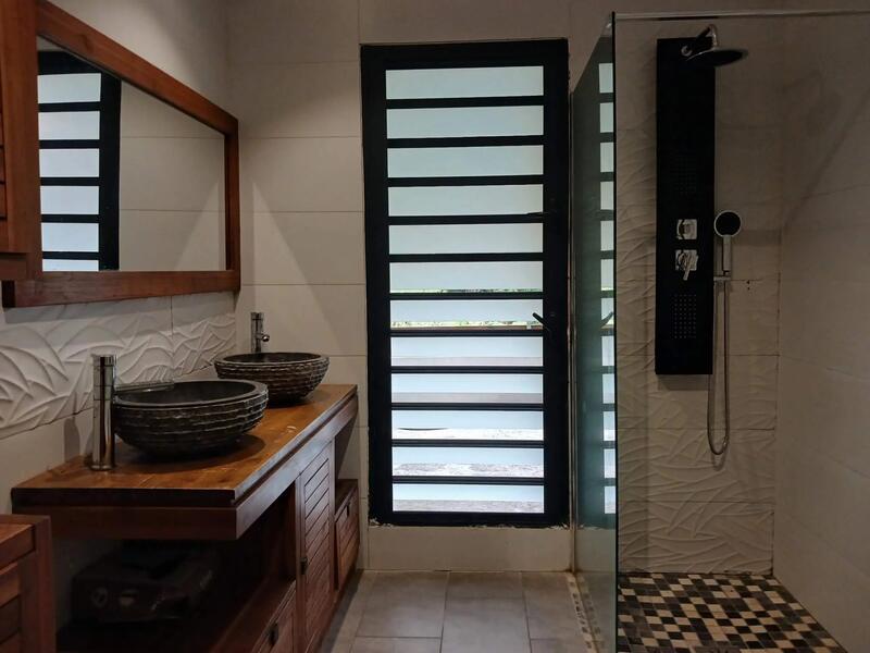 Maison - 94 m² - 6 pièces