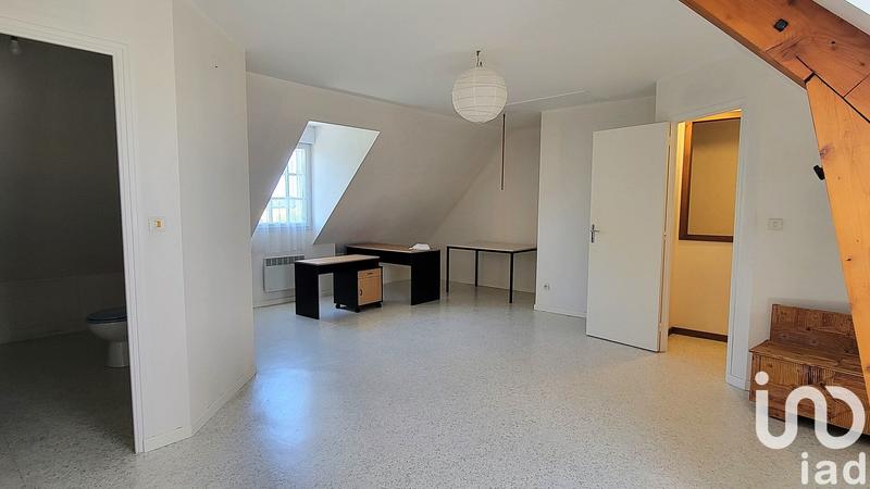 Maison - 198 m² - 10 pièces