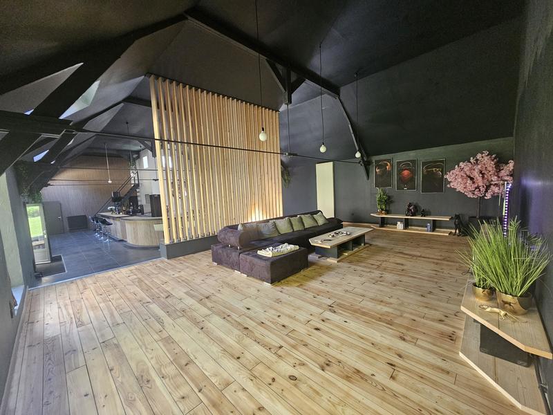 Maison - 266 m² - 6 pièces