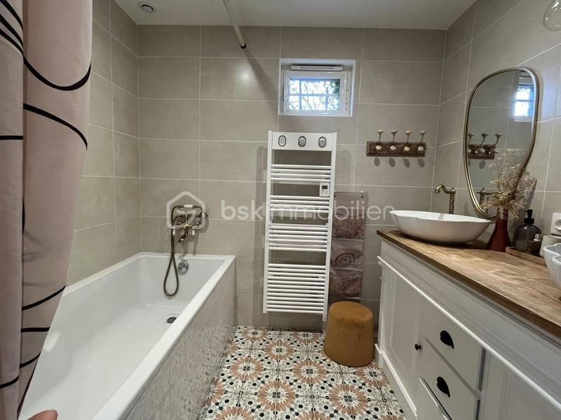 Demeure - 150 m² - 7 pièces