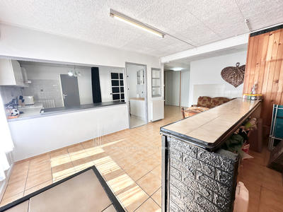 Maison - 171 m² - 8 pièces