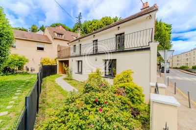 Maison ancienne - 100 m² - 5 pièces