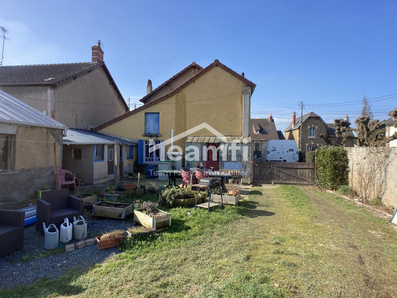 Maison - 95 m² - 4 pièces