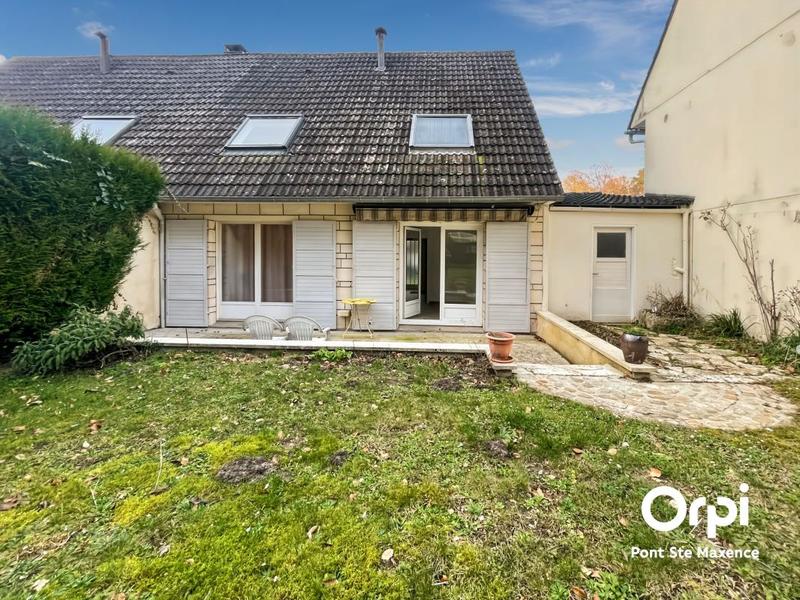 Maison - 98 m² - 4 pièces