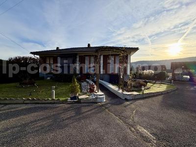 Villa - 90 m² - 4 pièces