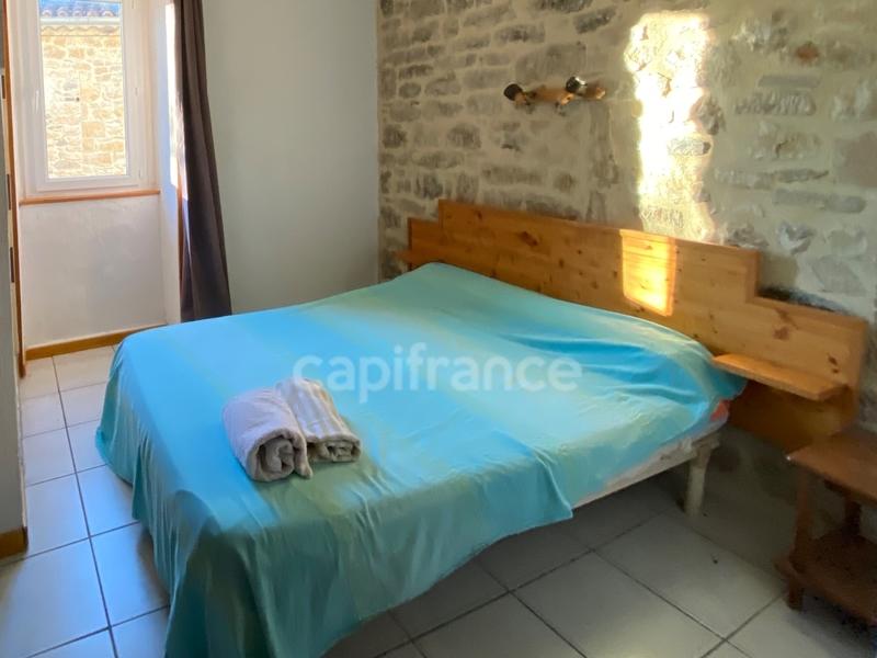 Maison de village - 220 m² - 11 pièces