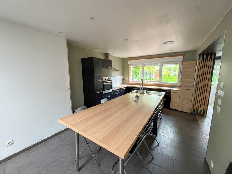 Maison - 120 m² - 5 pièces