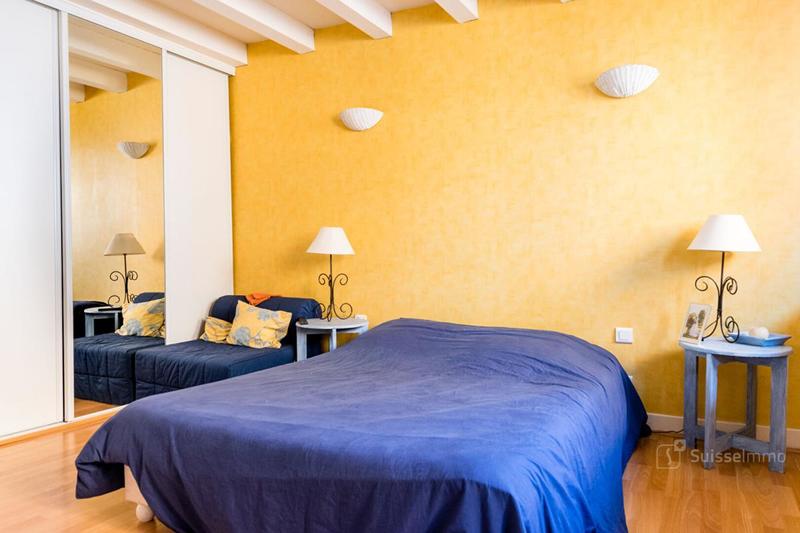 Maison - 305 m² - 10 pièces