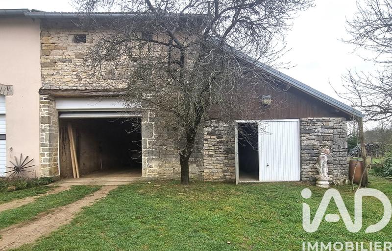 Maison - 330 m² - 9 pièces