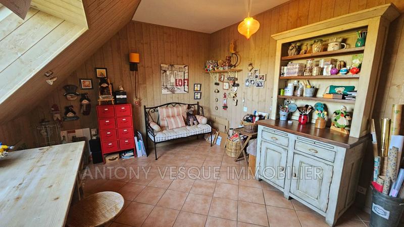 Maison - 151 m² - 7 pièces