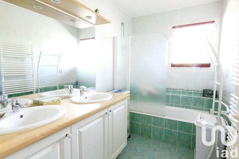 Maison - 125 m² - 5 pièces