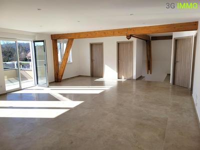 Appartement - 100 m² - 4 pièces