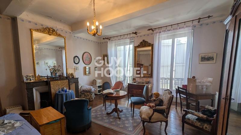 Demeure - 304 m² - 10 pièces