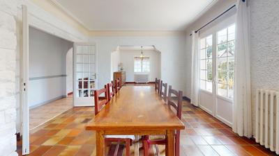 Maison - 198 m² - 7 pièces