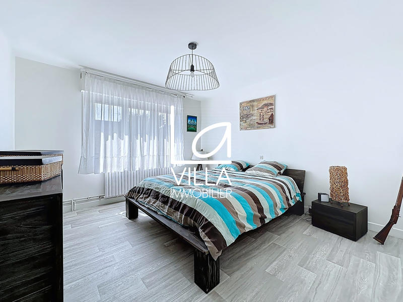 Maison - 102 m² - 4 pièces