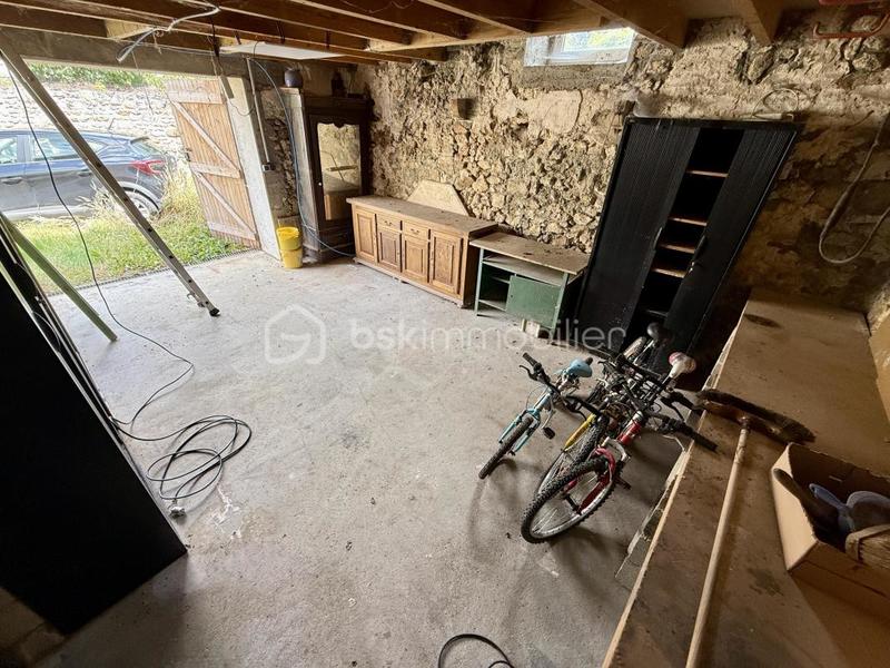 Maison - 240 m² - 9 pièces