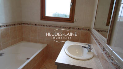 Maison - 85 m² - 5 pièces