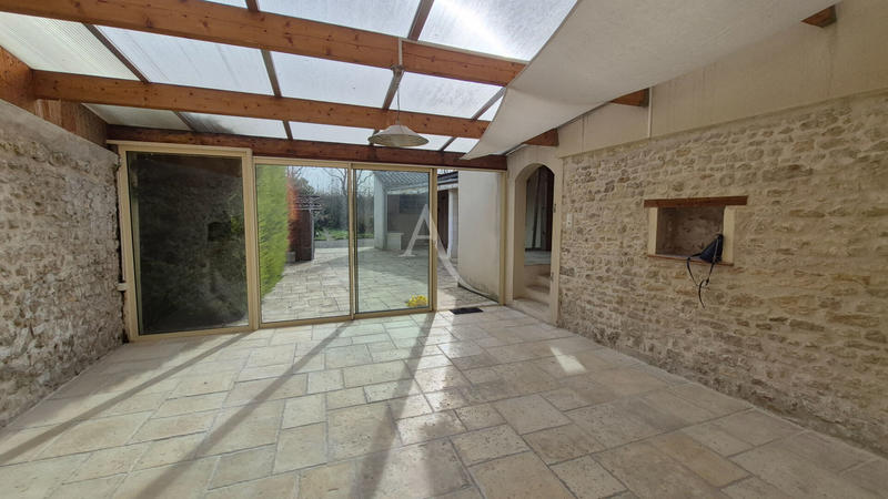 Maison - 275 m² - 6 pièces