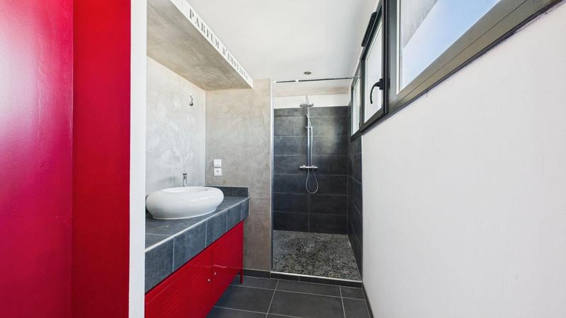 Appartement - 202 m² - 6 pièces