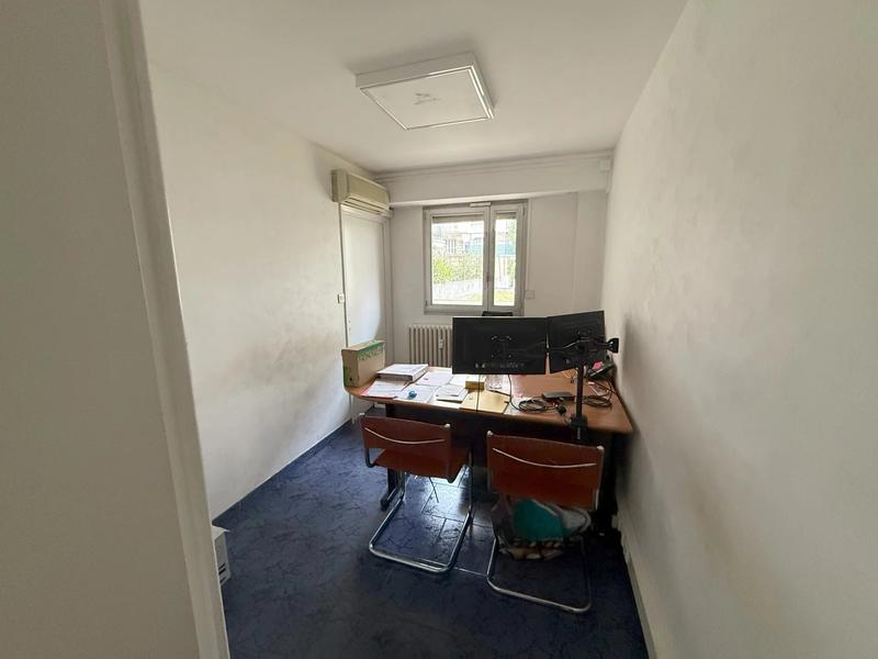 Appartement - 155 m² - 10 pièces