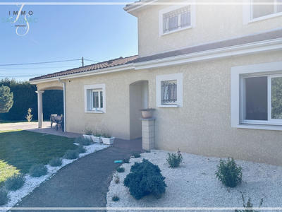 Maison - 140 m² - 5 pièces