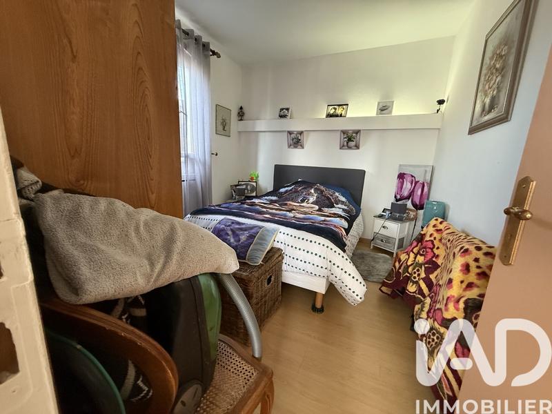 Maison - 238 m² - 9 pièces