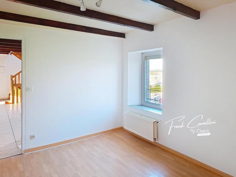 Maison - 140 m² - 8 pièces