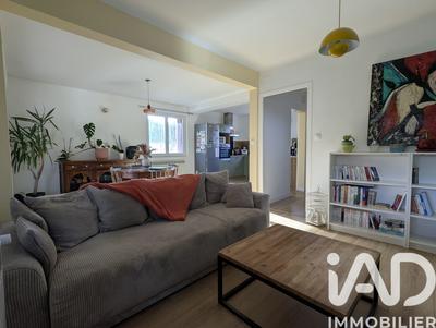 Maison - 90 m² - 4 pièces