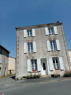 Maison de bourg - 138 m² - 7 pièces