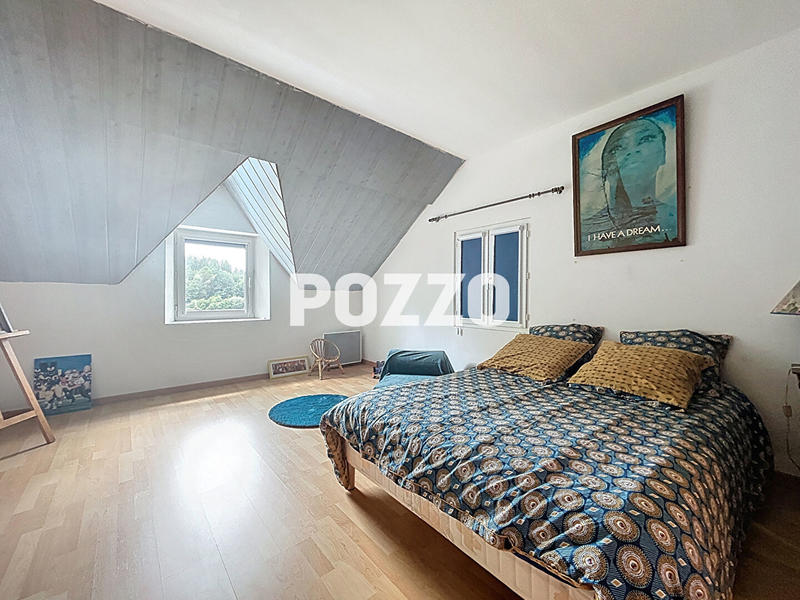 Maison - 285 m² - 7 pièces