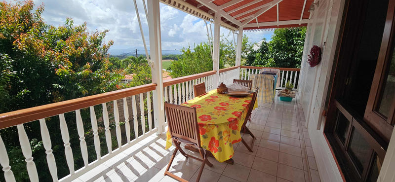 Maison - 94 m² - 4 pièces