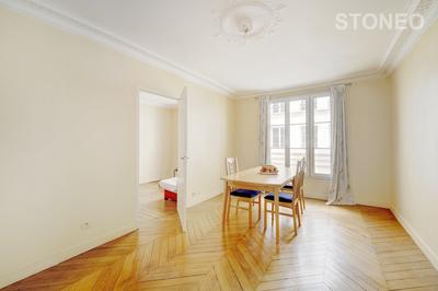 Appartement ancien - 106 m² - 5 pièces