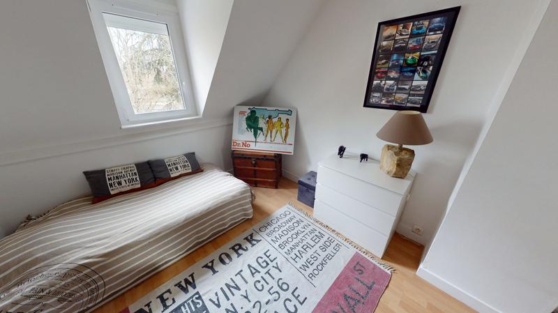 Maison traditionnelle - 161 m² - 6 pièces