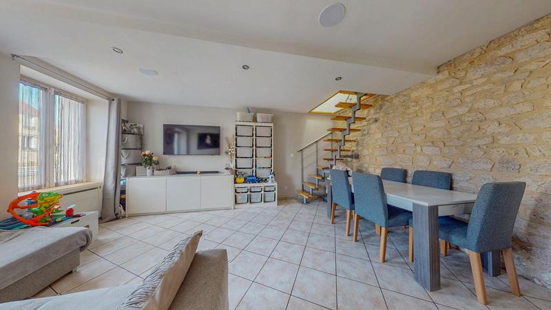 Maison - 85 m² - 4 pièces